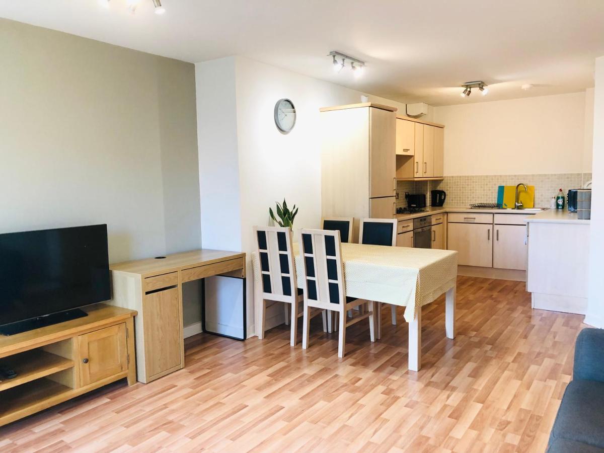 Modern Spacious Retreat Full Fibre Wi-Fi & Free Parking 에든버러 외부 사진