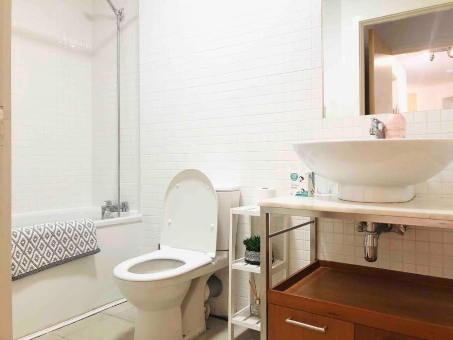 Modern Spacious Retreat Full Fibre Wi-Fi & Free Parking 에든버러 외부 사진